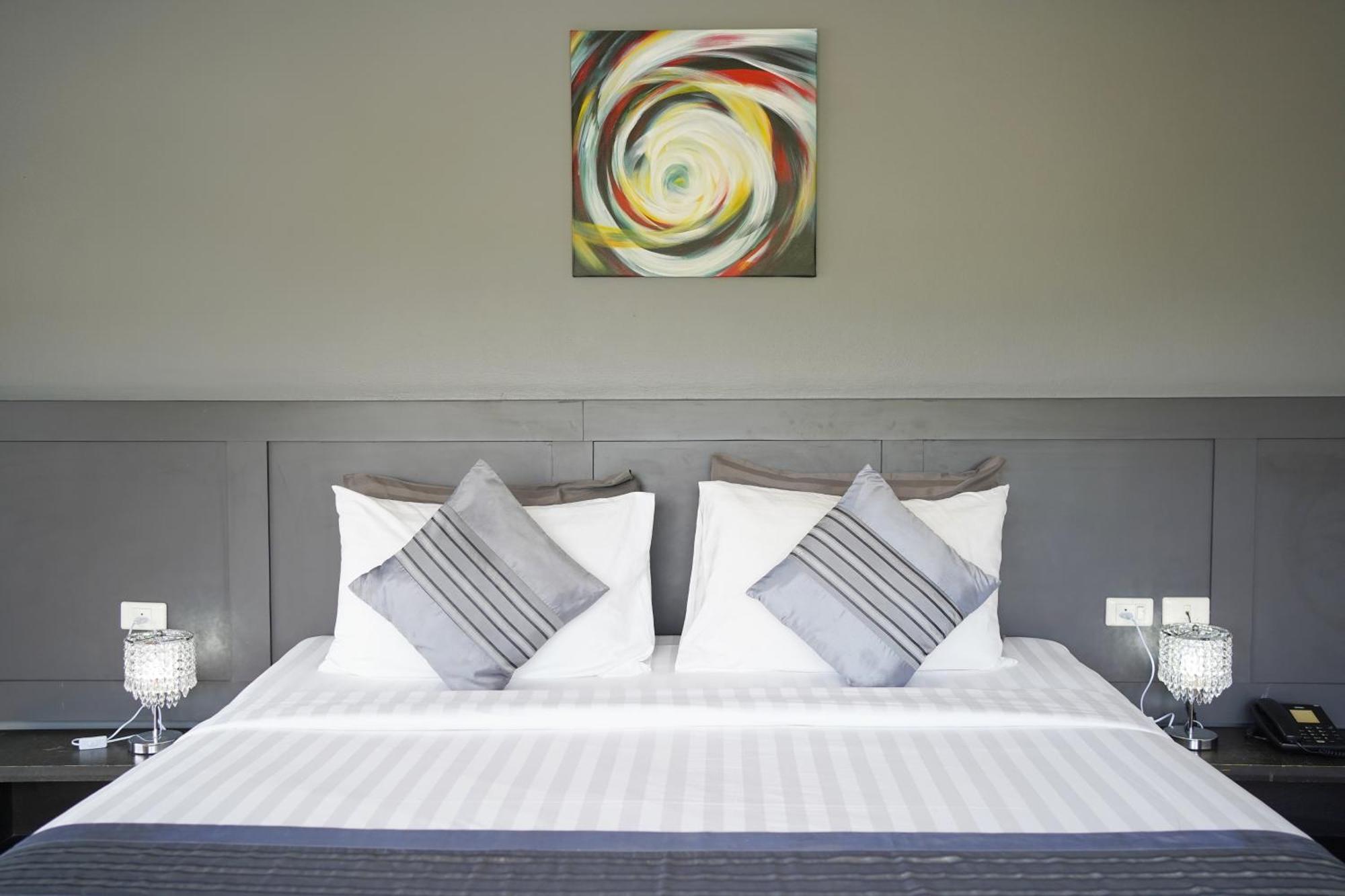 Casa Del M Phuket - Newly Renovated Hotel Patong Exterior foto
